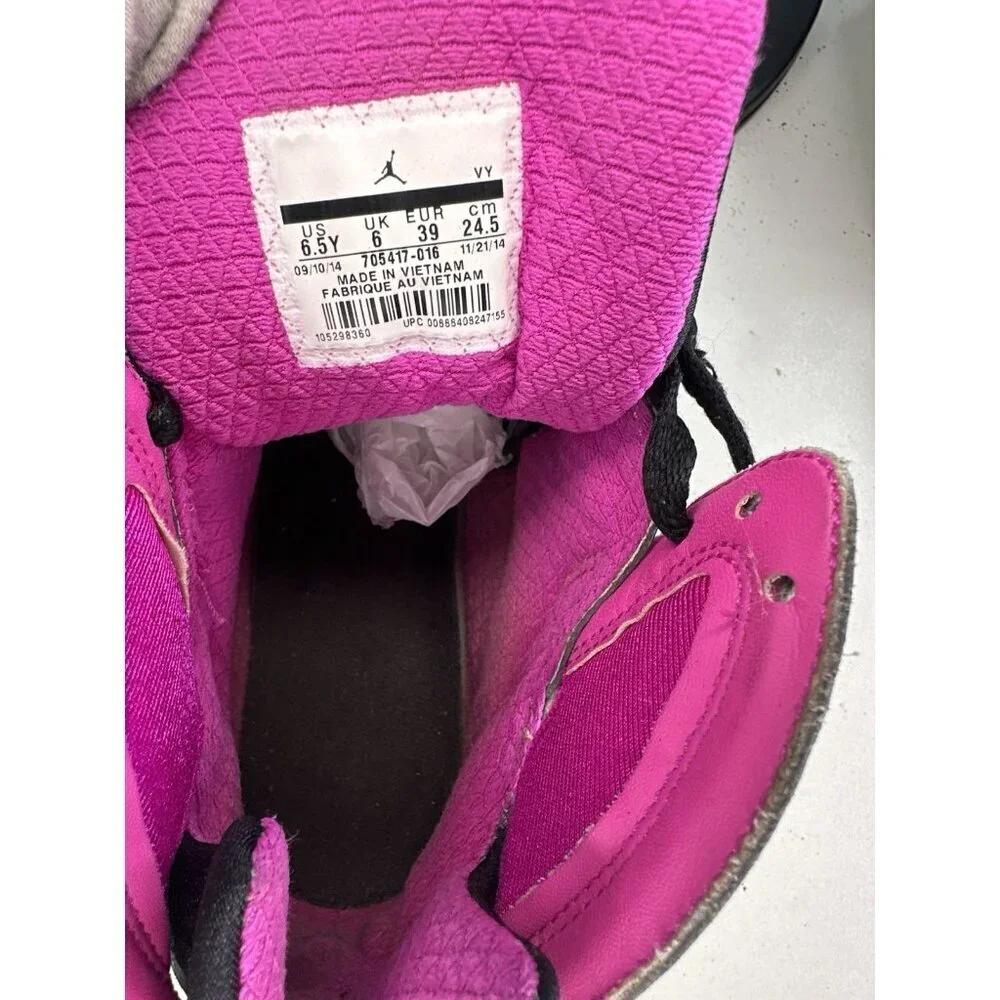 Nike Air Jordan Retro 7 Valentines Day 30th 6.5 Y Dark Grey Fuschia 705417-016